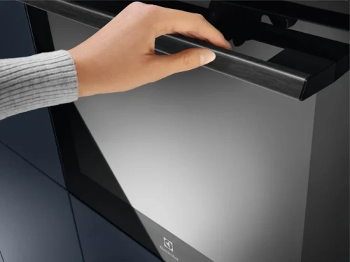 Духовой шкаф Electrolux EOF3H40TH фото 6