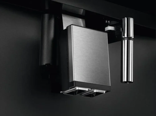 Встраиваемая кофемашина AEG KKB894500B фото 3