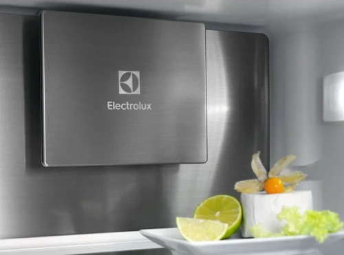 Встраиваемый холодильник Electrolux ENC8MC19S фото 3
