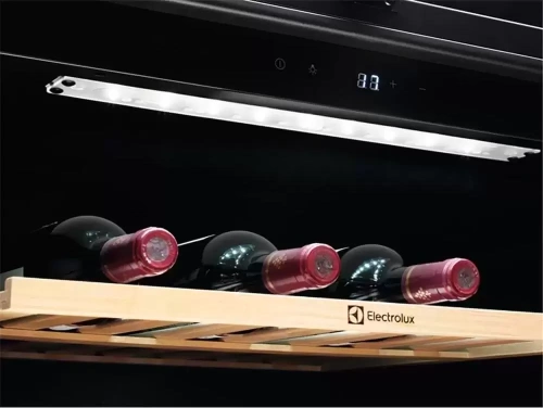 Встраиваемый винный шкаф Electrolux EWUS052B5B фото 4