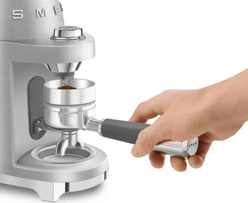 Кофемолка Smeg CGF02SSEU фото 7