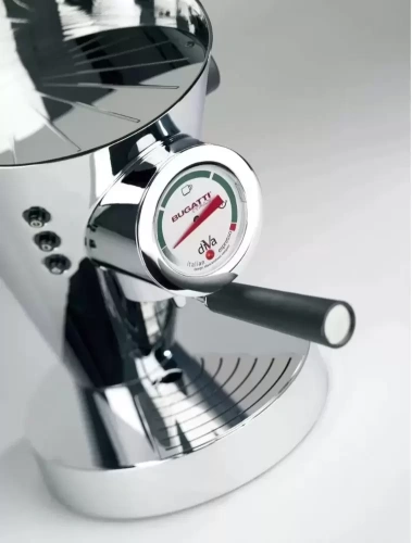 Кофеварка Bugatti Espresso Machine DIVA Leather Red фото 2