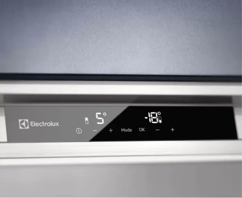 Встраиваемый холодильник Electrolux RNS9TE19S фото 6