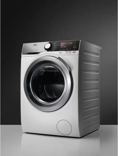 Стиральная машина AEG L7FEC48SR фото 2