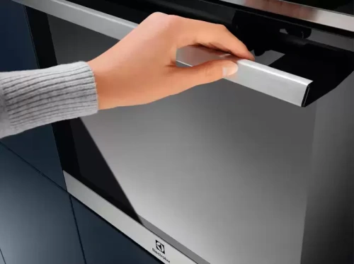 Духовой шкаф Electrolux EOA9S31CX фото 3