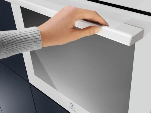 Духовой шкаф Electrolux EOF5F50BV фото 5