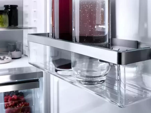 Встраиваемый холодильник Miele KFN 7774 D с дефектом на корпусе, с витрины фото 6