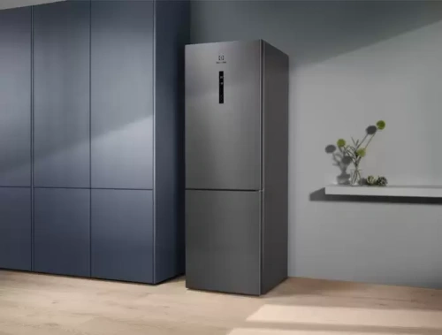 Холодильник Electrolux RNC7ME32X2 фото 4