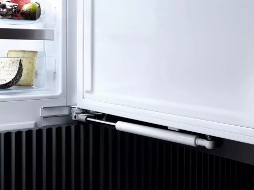 Встраиваемый холодильник Miele KFN 7785 C фото 6