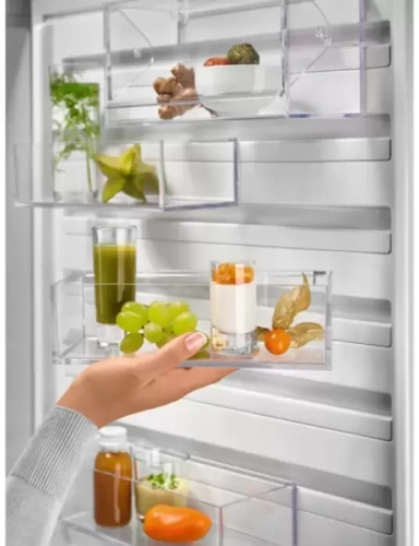 Холодильник Electrolux RNC7ME34W2 фото 3