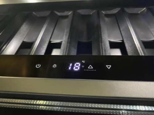 Встраиваемый винный шкаф Pando PVMC 15-5CR фото 6