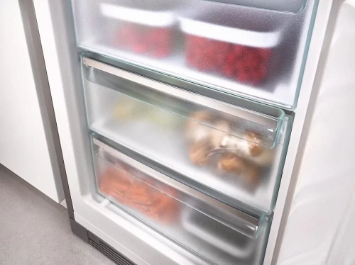 Отдельностоящая холодильно-морозильная комбинация Miele KFNS28463 ED/CS фото 6